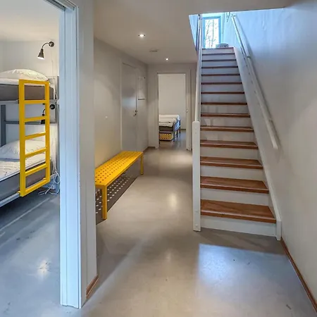 2 Bedroom Lovely In